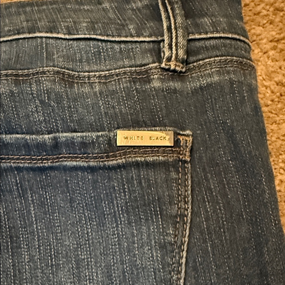 White House Black Market Women's Blue Ankle Jeans - Picture 7 of 9